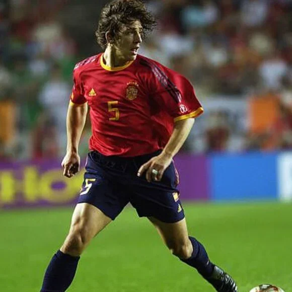 Puyol #5 Spain 2002/2003/2004 ORIGINAL Adidas Vintage Rare Soccer Jersey M